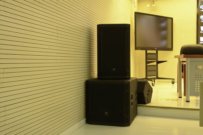 安乐幼儿园 JBL STX815M+STX818S音箱多功能厅项目